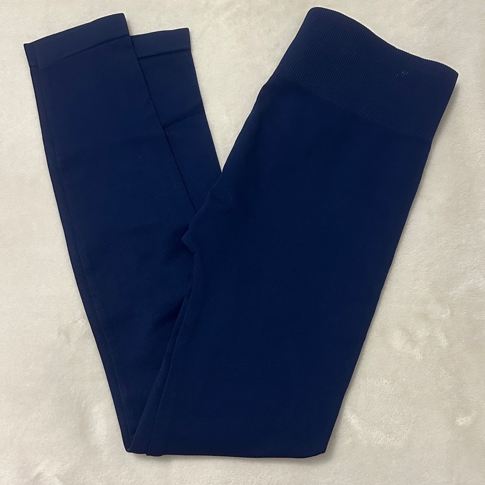 Nikibiki Navy Leggings